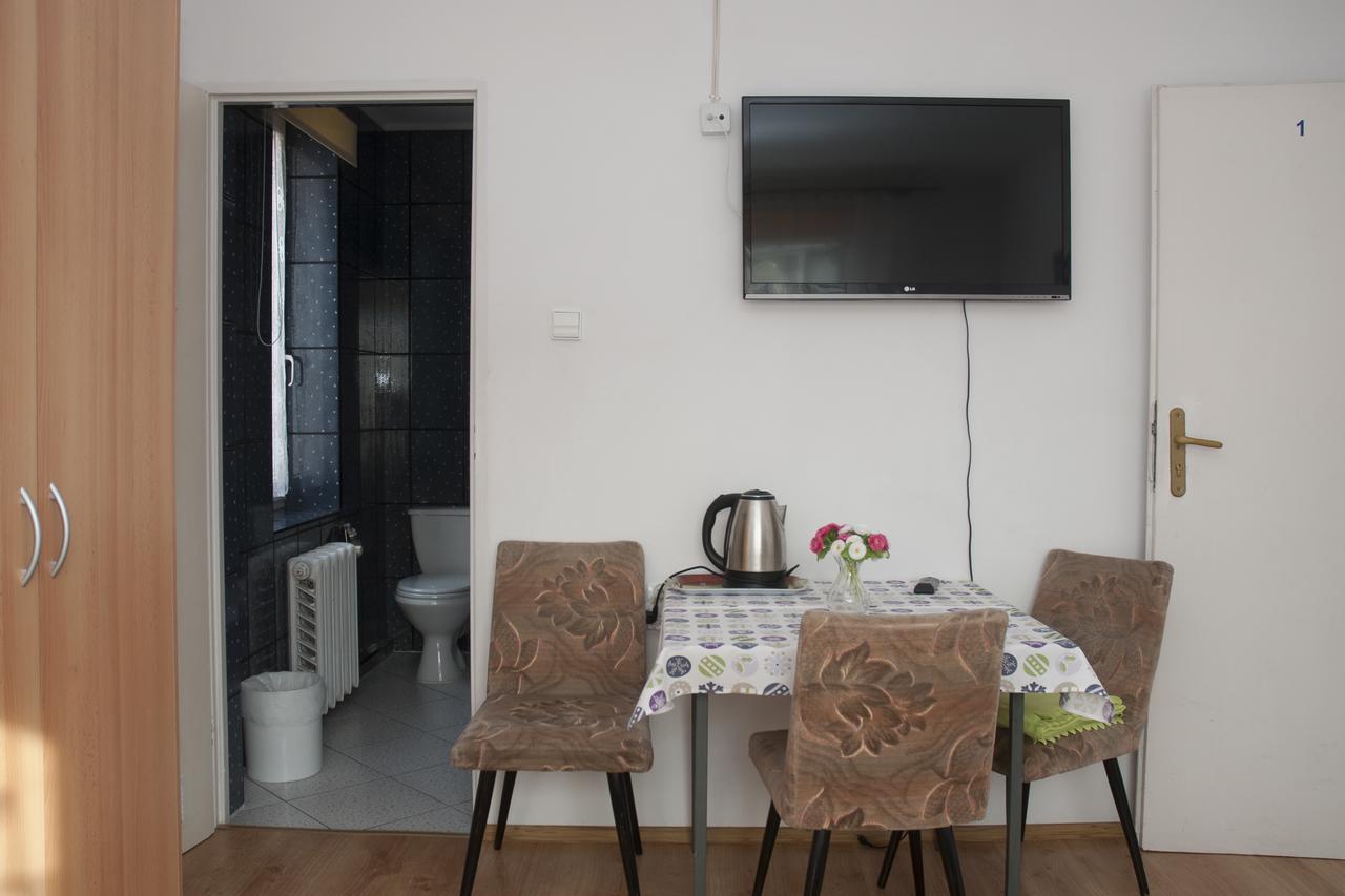 Apartament I Pokoje Aura Dom Wczasowy Darłówko Exterior foto